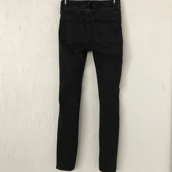 Zara Distressed Jeans - Picture 6 of 6